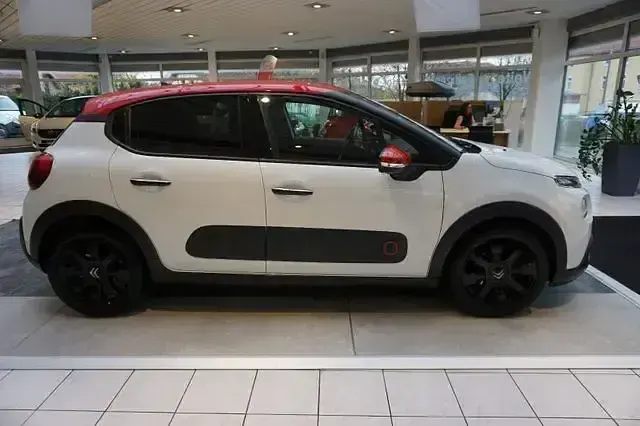 Gebraucht Citroën C3 Shine 110 PS (80 kW) 2019 Weiß SUV