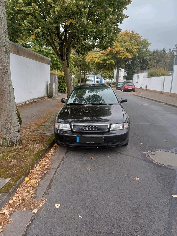 Gebraucht 1997 Audi A4 Kombi | 350 € (Guter Preis) - Bild 1/4