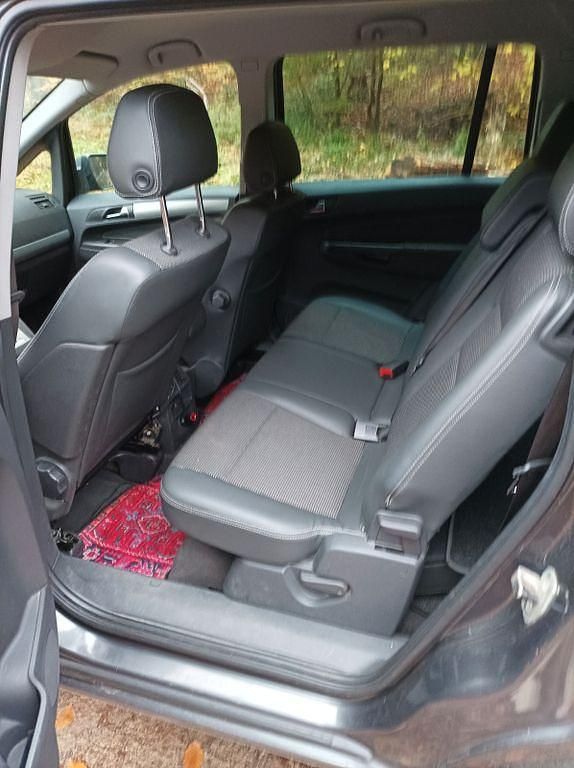 Gebraucht Opel Zafira Selection 150 PS (110 kW) 2010 Schwarz Van / Kleinbus