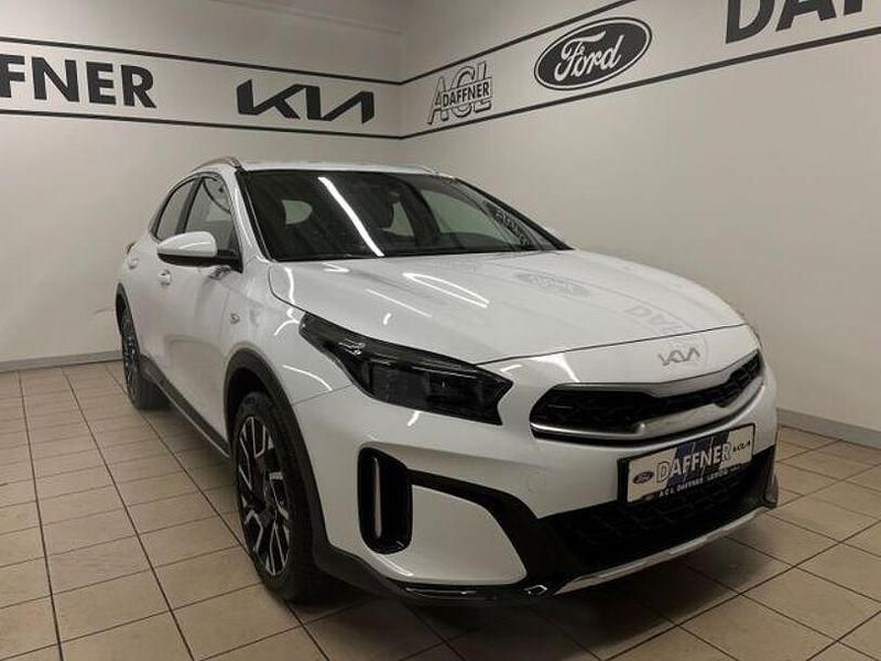 Weiß Neu 2025 Kia XCeed Vision SUV | 25.390 € (Guter Preis) - Bild 1/4