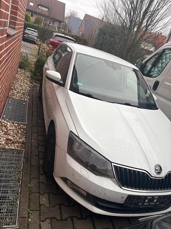 Gebraucht Skoda Fabia 90 PS (66 kW) 2016 Limousine