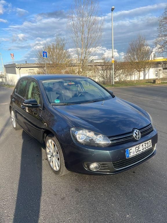 Gebraucht VW Golf VI Style 105 PS (77 kW) 2011 Blau Kleinwagen