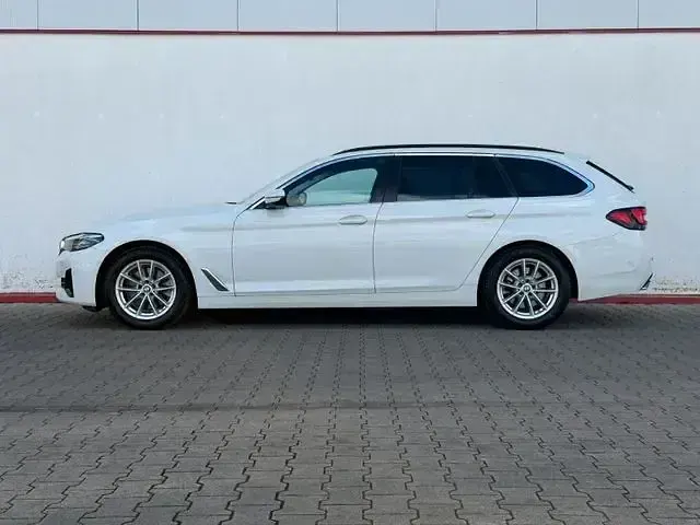 Second-hand BMW 520 190 CP (139 kW) 2023 Alb Break