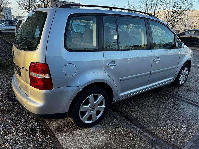 Gebraucht VW Touran Goal 140 PS (102 kW) 2006 Silber Van / Kleinbus