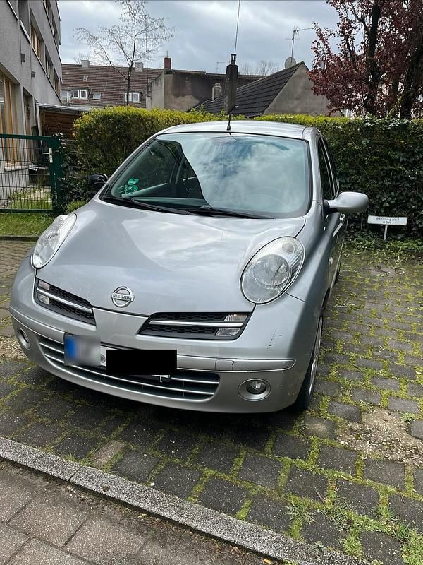 Gebraucht Nissan Micra 80 PS (58 kW) 2006 Silber Kleinwagen