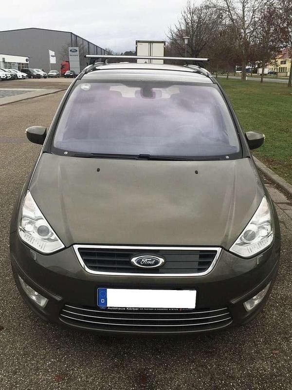 Gebraucht Ford Galaxy Ghia 163 PS (119 kW) 2011 Van / Kleinbus