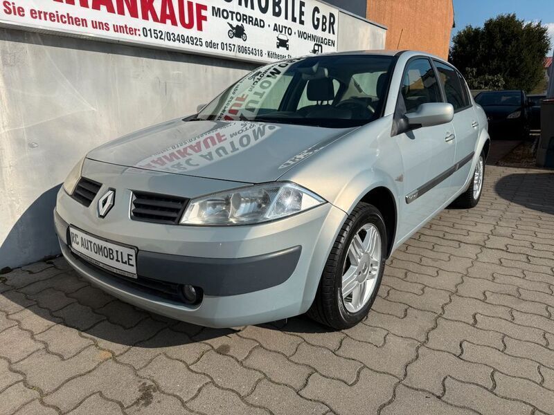 Silber Gebraucht 2004 Renault Mégane II Privilege Limousine | 2.499 € (Fairer Preis) - Bild 1/4