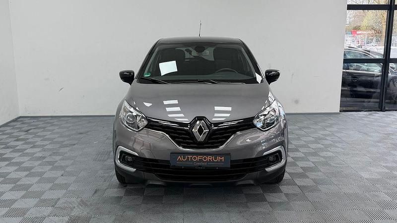 Gebraucht Renault Captur LIMITED 131 PS (96 kW) 2019 Grau SUV