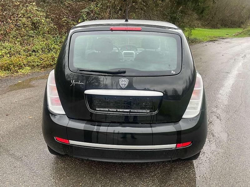 Gebraucht Lancia Ypsilon 60 PS (44 kW) 2010 Schwarz Kleinwagen