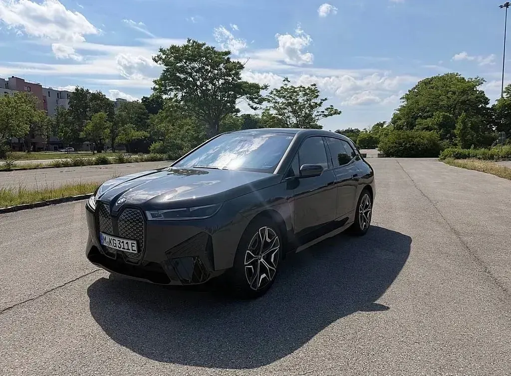 Gebraucht BMW iX Performance 384 kW (523 PS) 2024 Grau SUV