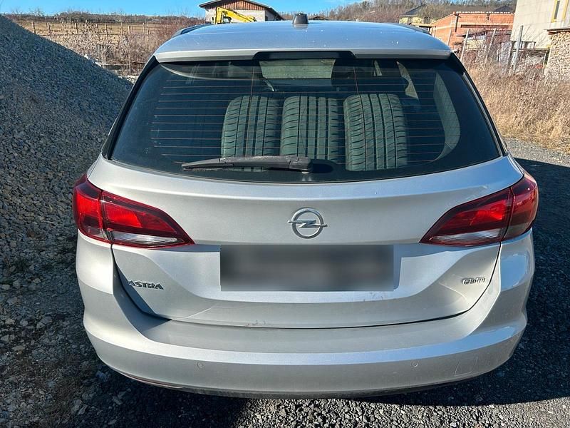 Gebraucht Opel Astra 136 PS (100 kW) 2019 Silber Kombi
