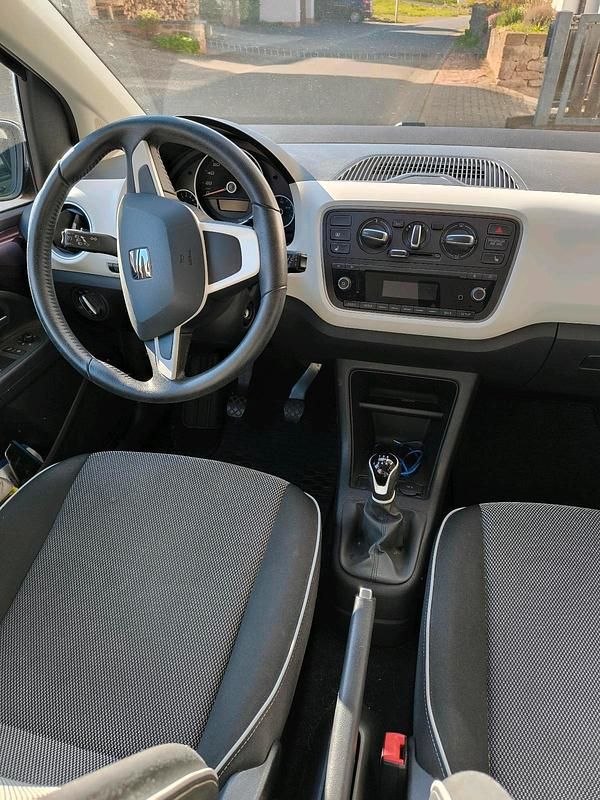 Gebraucht Seat Mii Chic 75 PS (55 kW) 2017 Violet Kleinwagen