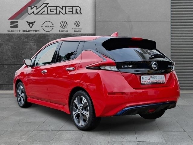 Gebraucht Nissan Leaf 360º 160 kW (218 PS) 2021 S) (rot Kleinwagen