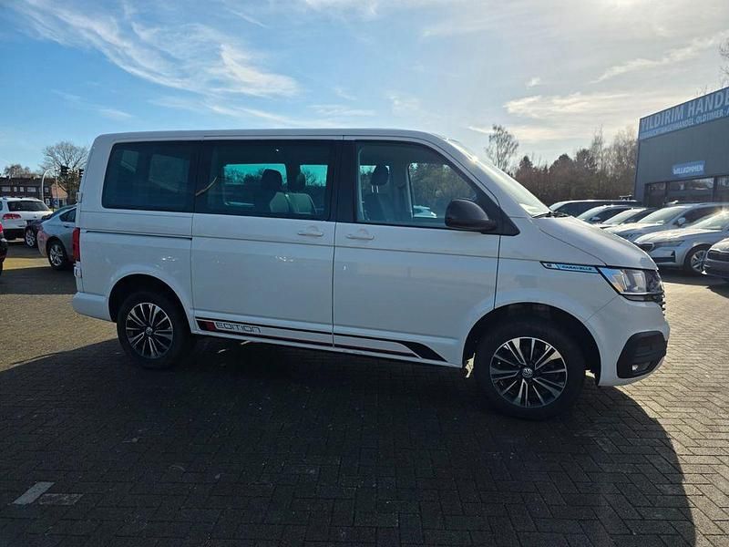 Gebraucht VW Caravelle Trendline 150 PS (110 kW) 2022 Weiß Van / Kleinbus