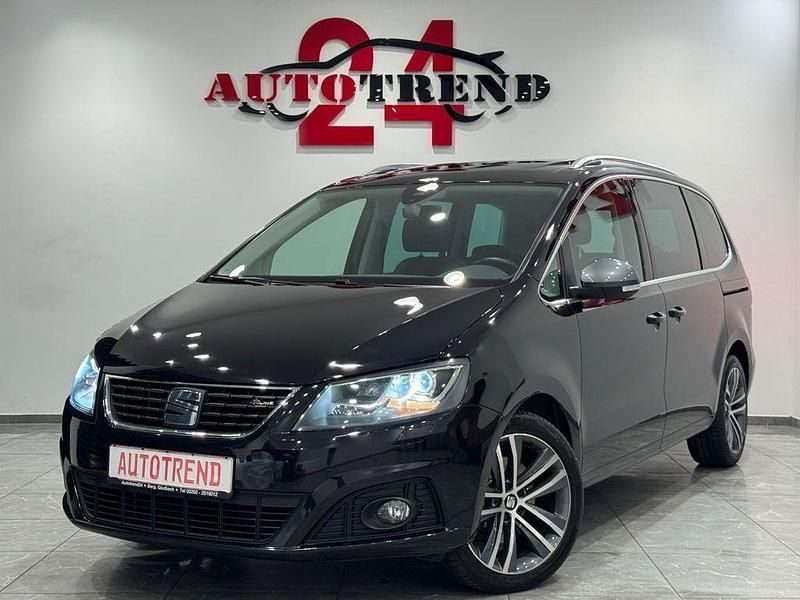 Schwarz Gebraucht 2021 Seat Alhambra FR-Line Van / Kleinbus | 33.900 € (Teuer) - Bild 1/4