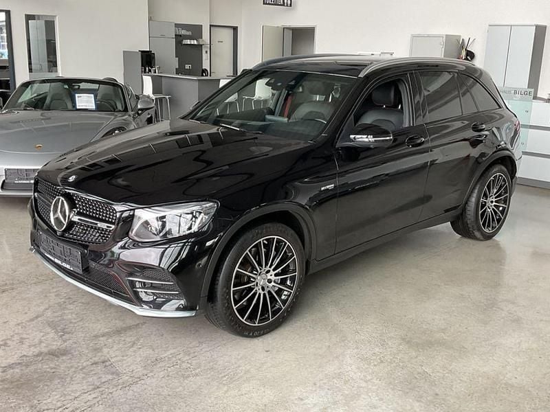 Schwarz Gebraucht 2017 Mercedes GLC43 AMG AMG SUV | 30.977 € (Guter Preis) - Bild 1/4
