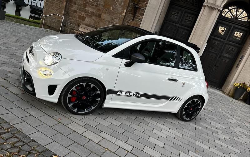 Weiß Gebraucht 2017 Abarth 595C Competizione Cabrio | 18.500 € (Fairer Preis) - Bild 1/4