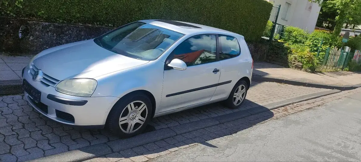 Gebraucht VW Golf V 75 PS (55 kW) 2005 Silber Kleinwagen