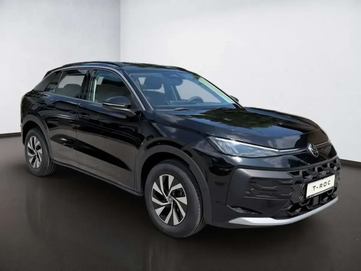 Neu VW T-Roc Trendline 116 PS (85 kW) 2026 Grenadillschwarz metallic SUV