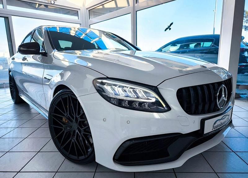 Polarweiss Gebraucht 2015 Mercedes C63S AMG AMG Limousine | 43.980 € - Bild 1/4