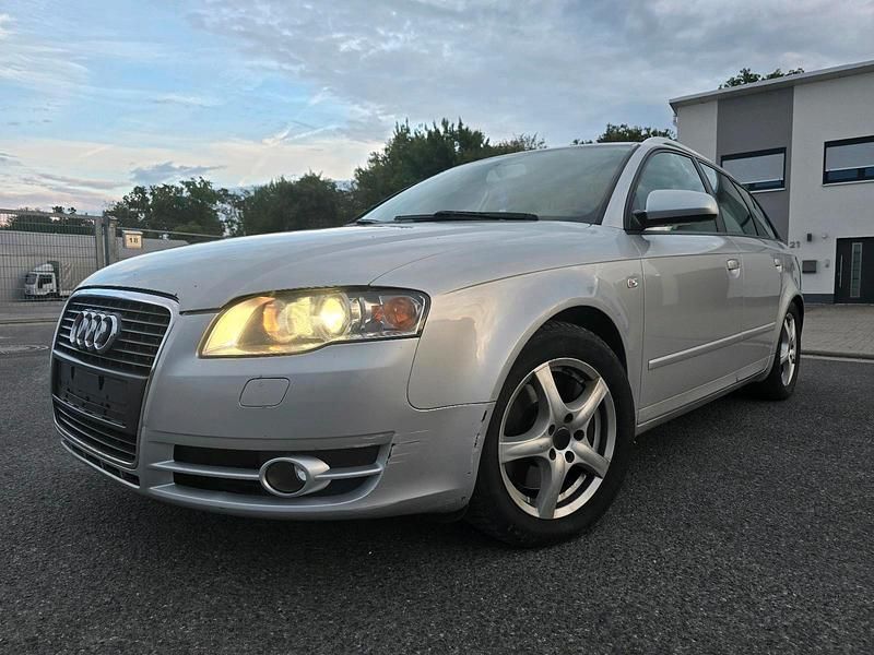 Silber Gebraucht 2005 Audi A4 Kombi | 1.999 € (Guter Preis) - Bild 1/4