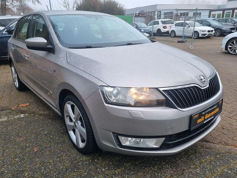 Gebraucht Skoda Rapid Elegance 105 PS (77 kW) 2014 Cappuccinobeige metallic Kleinwagen
