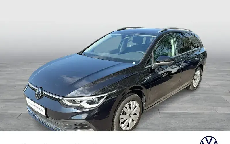 Gebraucht VW Golf VIII Style 150 PS (110 kW) 2023 Deep black perleffekt Kombi