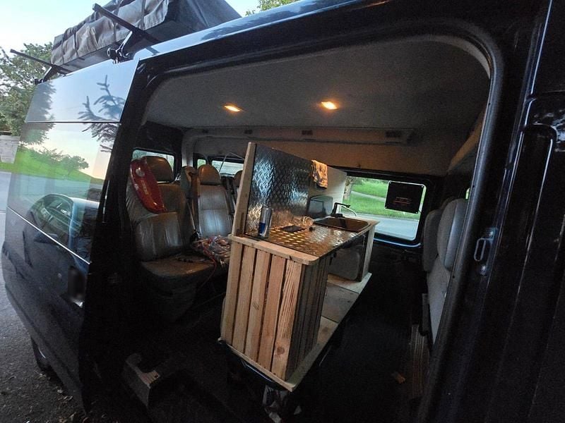 Second-hand Ford Transit 139 CP (102 kW) 2010 Albastru Monovolum