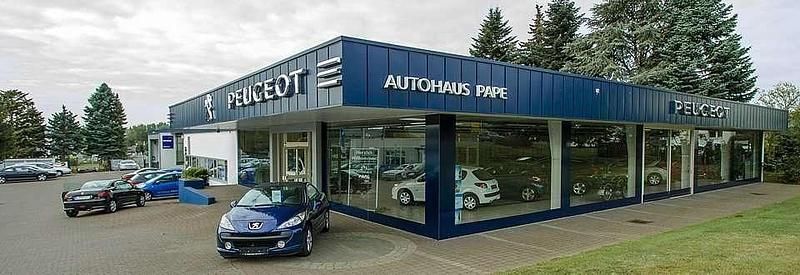 Grau Gebraucht 2023 Peugeot 2008 Active SUV | 20.800 € (Superpreis) - Bild 1/1