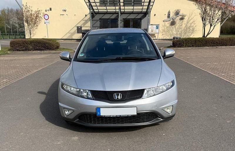 Gebraucht Honda Civic 99 PS (72 kW) 2011 Silber Limousine