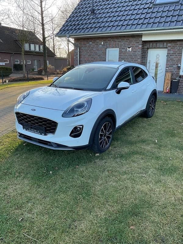 Weiß Gebraucht 2022 Ford Puma Titanium X Limousine | 15.555 € (Superpreis) - Bild 1/4