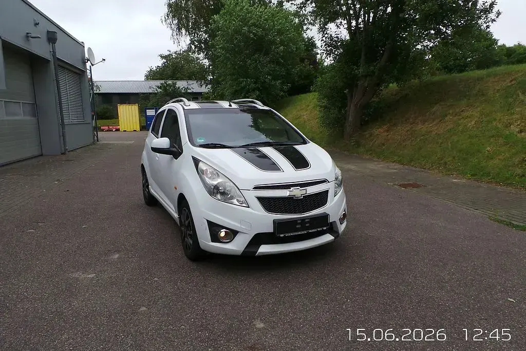 Gebraucht Chevrolet Spark LS 68 PS (50 kW) 2012 Weiß Kleinwagen