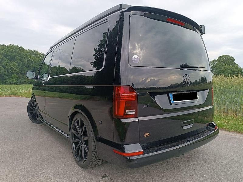 Gebraucht VW Multivan 179 PS (131 kW) 2023 Schwarz Van / Kleinbus