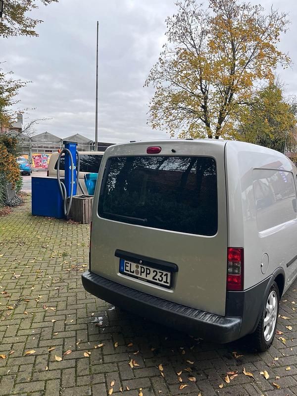 Gebraucht Opel Combo 94 PS (69 kW) 2008 Silber Van / Kleinbus