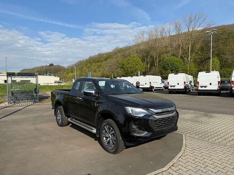 Neu Isuzu D-Max 163 PS (119 kW) 2025 Islay grey Pickup