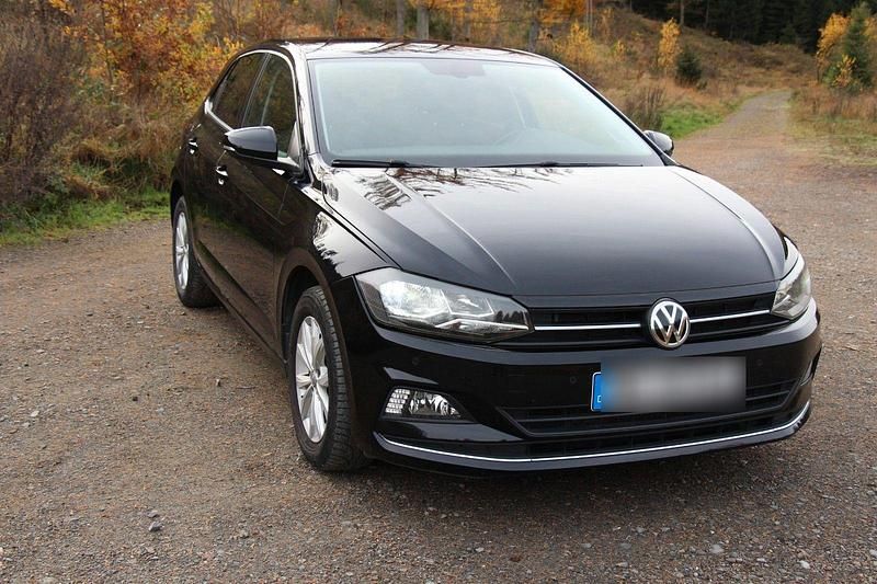 Gebraucht VW Polo Comfortline 95 PS (69 kW) 2019 Schwarz Limousine
