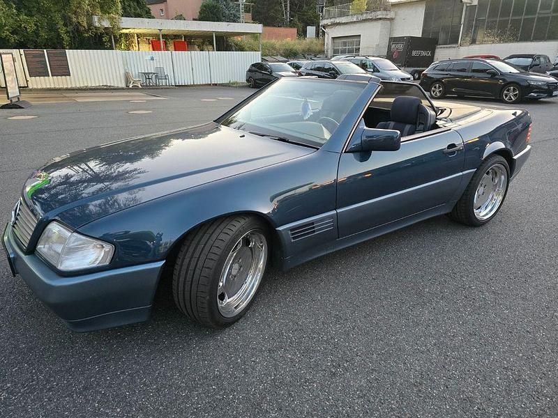 Blau Gebraucht 1992 Mercedes SL300 Cabrio | 19.900 € - Bild 1/4