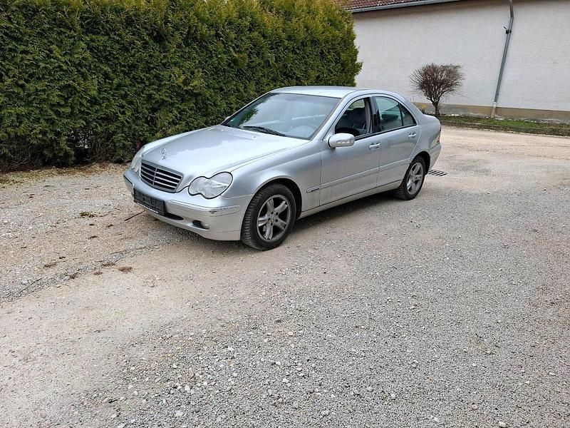 Gebraucht Mercedes C200 163 PS (119 kW) 2001 Silber Limousine