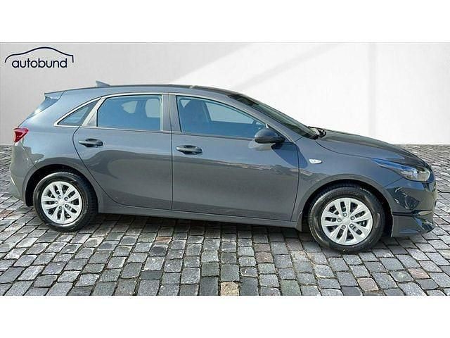 Neu Kia Ceed Best 140 PS (102 kW) 2025 Kleinwagen