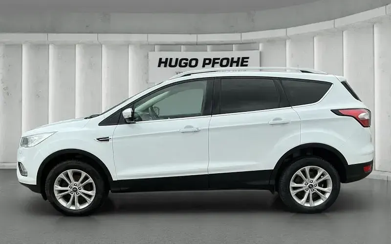 Gebraucht Ford Kuga Titanium 150 PS (110 kW) 2018 Weiß SUV