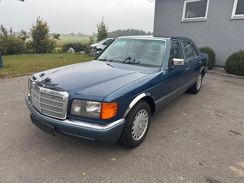Blau Gebraucht 1989 Mercedes 300 SE Limousine | 7.900 € - Bild 1/4
