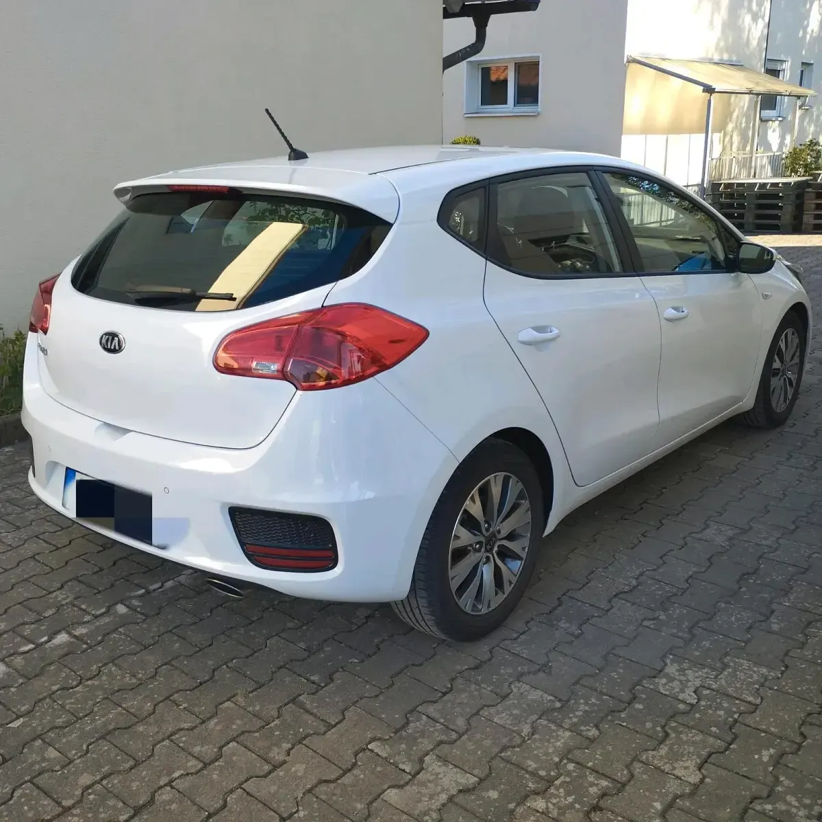 Gebraucht Kia Ceed 99 PS (72 kW) 2017 Weiß Kleinwagen