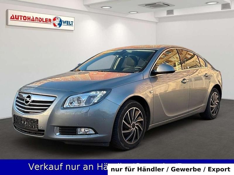 Silber Gebraucht 2011 Opel Insignia Limousine | 3.299 € (Superpreis) - Bild 1/3