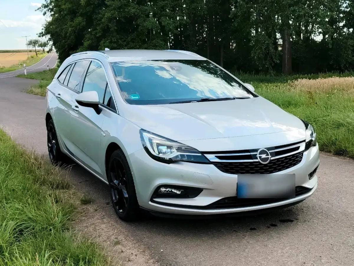 Gebraucht Opel Astra 136 PS (100 kW) 2018 Silber Kombi
