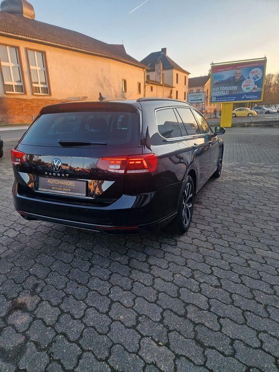 Usata VW Passat Business 150 CV (110 kW) 2021 Nero Station wagon
