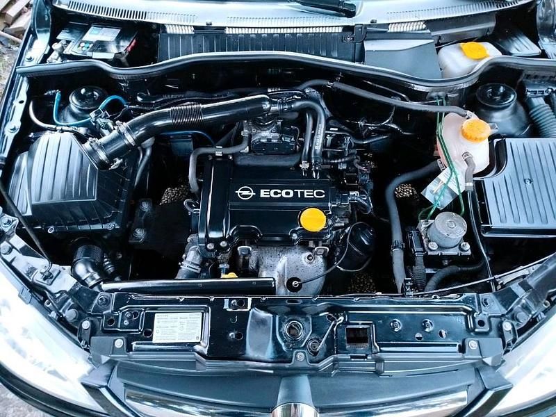 Second-hand Opel Corsa 80 CP (58 kW) 2006 Negru Hatchback