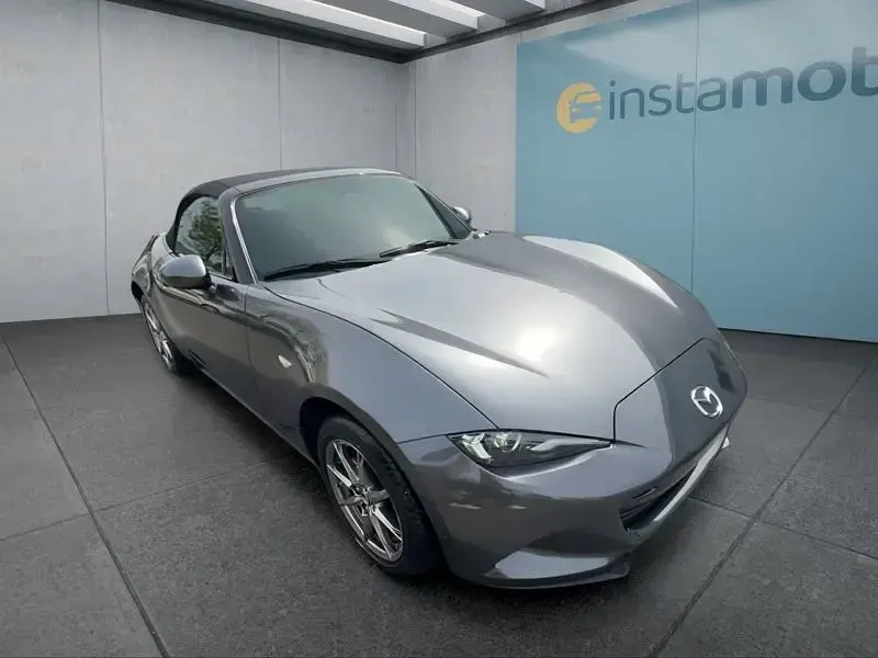 Neu Mazda MX5 132 PS (97 kW) 2026 Grau Cabrio