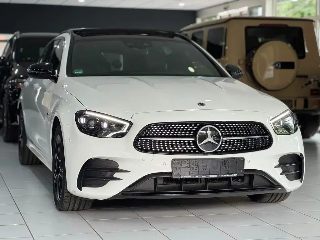 Gebraucht Mercedes E300 AMG 306 PS (225 kW) 2021 Weiß Limousine