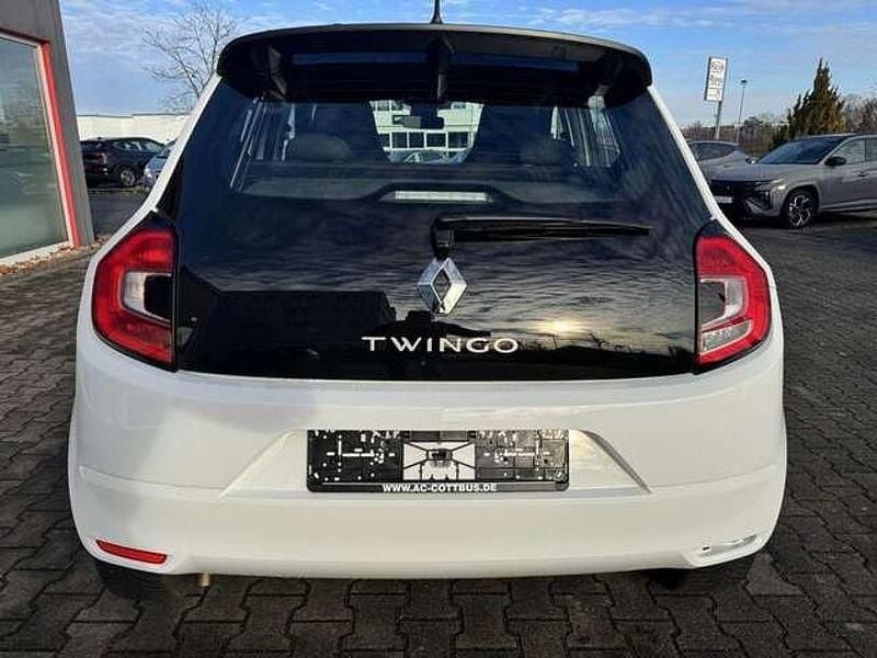 Gebraucht Renault Twingo Life 65 PS (47 kW) 2021 Weiß Kleinwagen