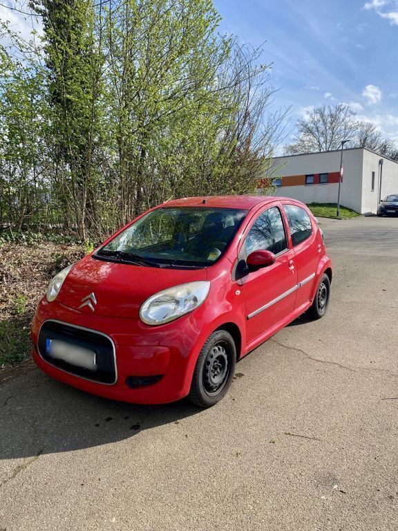 Rot Gebraucht 2011 Citroën C1 Style Kleinwagen | 1.900 € (Guter Preis) - Bild 1/4
